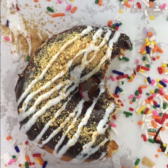 Meet your Posher, Stefanie - Picture 1 of 1